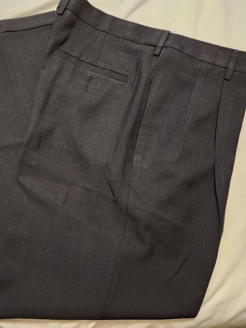 Haggar 34"x30" Charcoal Gray Pleated Dress Pants